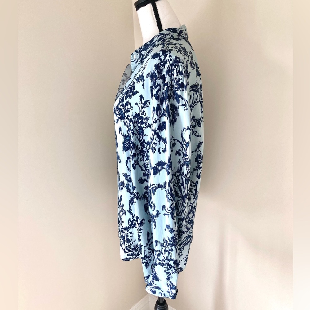 Chico’s Sandwashed Satin Ikat Floral Button Shirt Size XXL - Picture 7 of 9